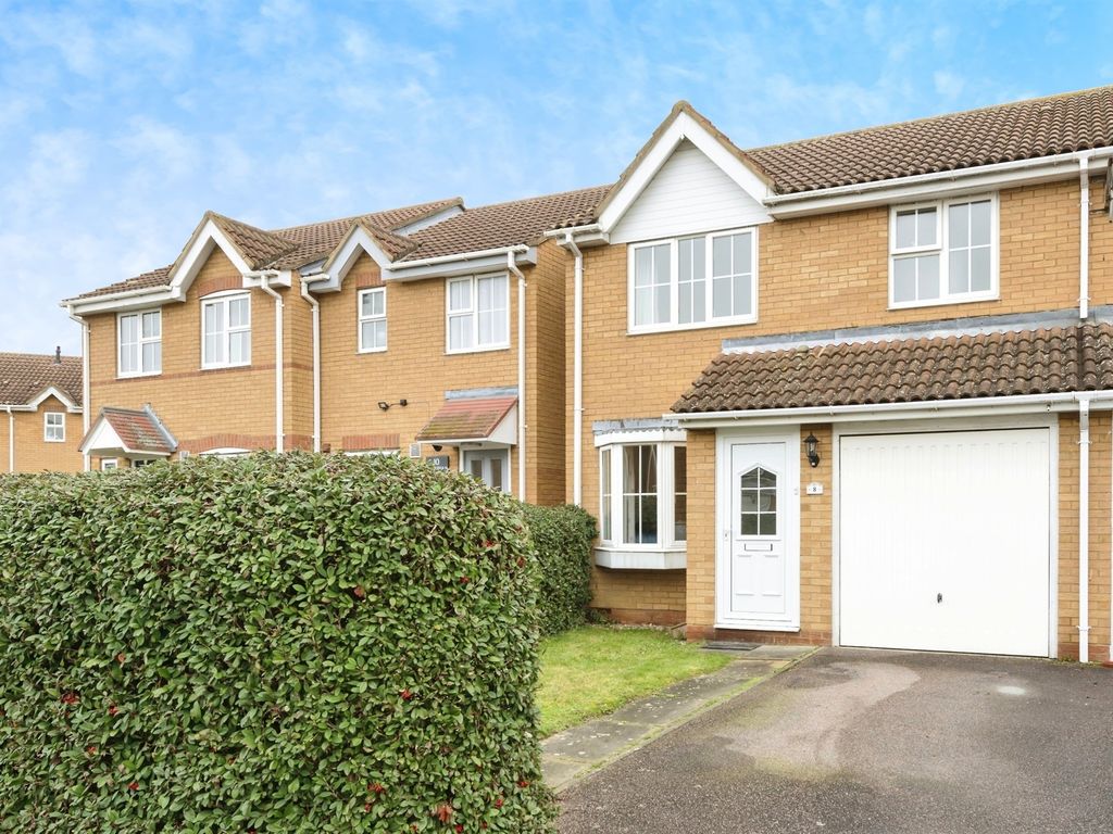 3 bed semidetached house for sale in Middleham Close, Sandy SG19, £