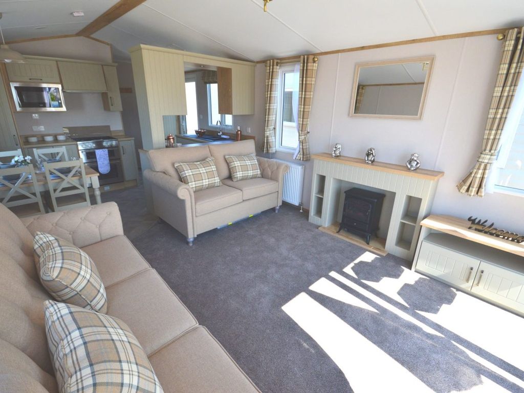 2 bed property for sale in Hook Lane, Warsash, Southampton SO31, £