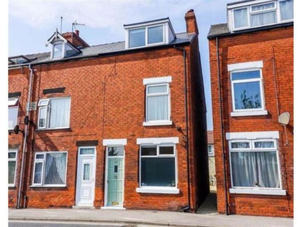2 bed end terrace house for sale in North Road, Clowne, Chesterfield