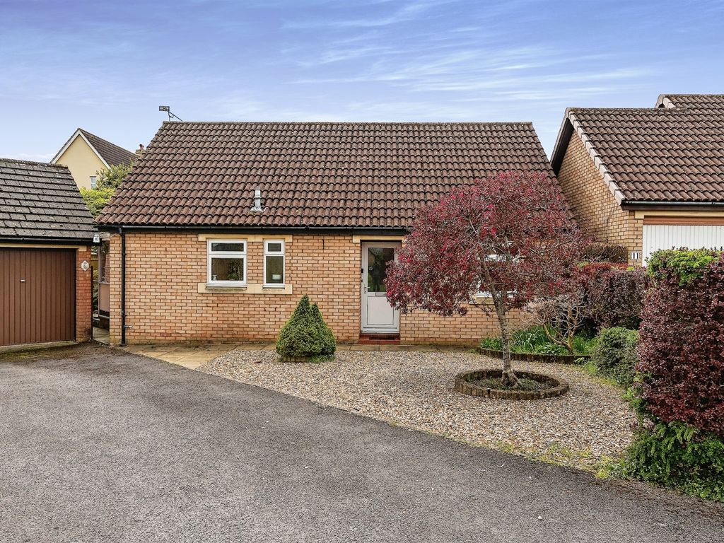 2 bed detached bungalow for sale in Arney Close, Corsham SN13 Zoopla