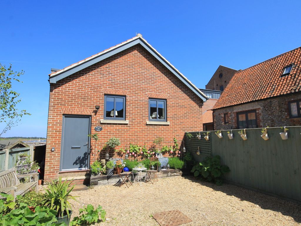 2 bed flat for sale in The Quay, WellsNextTheSea NR23 Zoopla