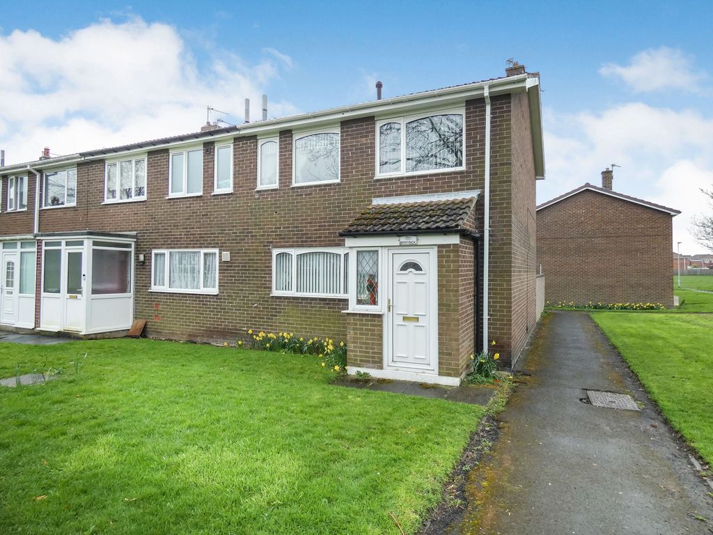 2 bed terraced house for sale in Bentinck Crescent, Pegswood, Morpeth