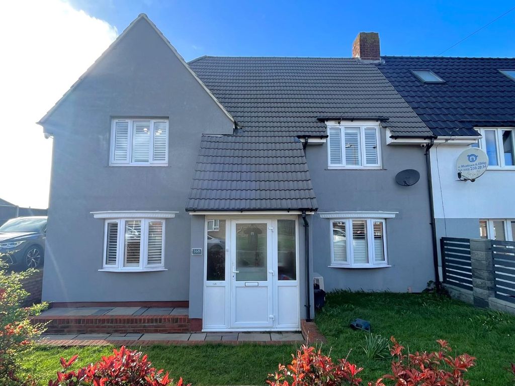 4 bed semidetached house for sale in Hampton Crescent, Gravesend DA12