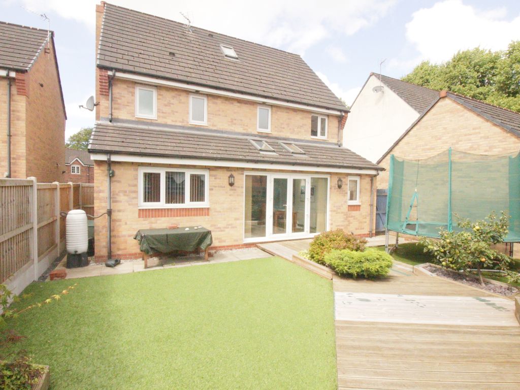 5 bed detached house for sale in Hornbeam Close, Wesham, Preston PR4