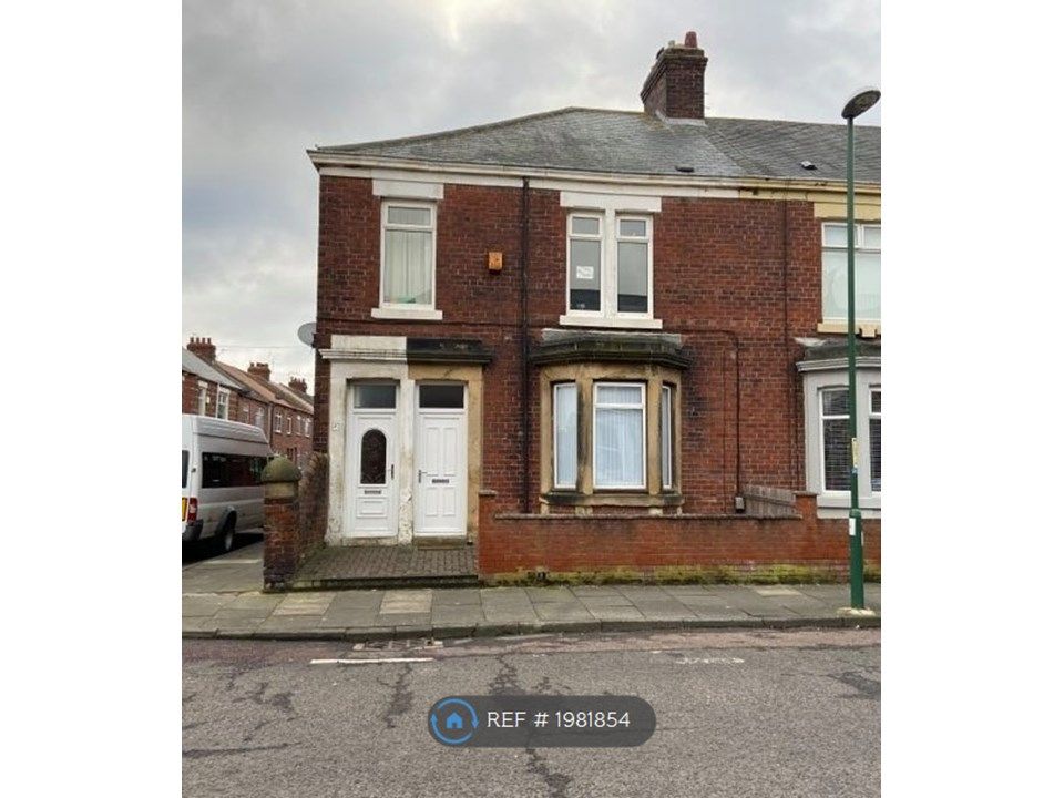 2 bed flat to rent in Gladstone Street, Hebburn NE31, £575 pcm Zoopla