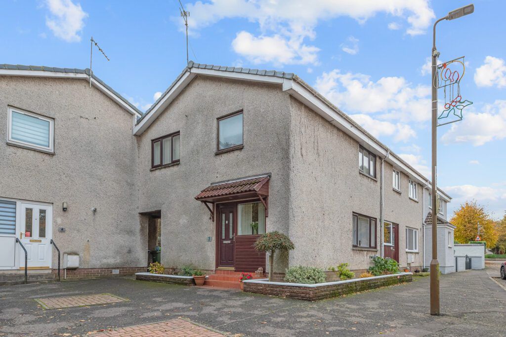 3 bed end terrace house for sale in Manse View, Philipstoun, West
