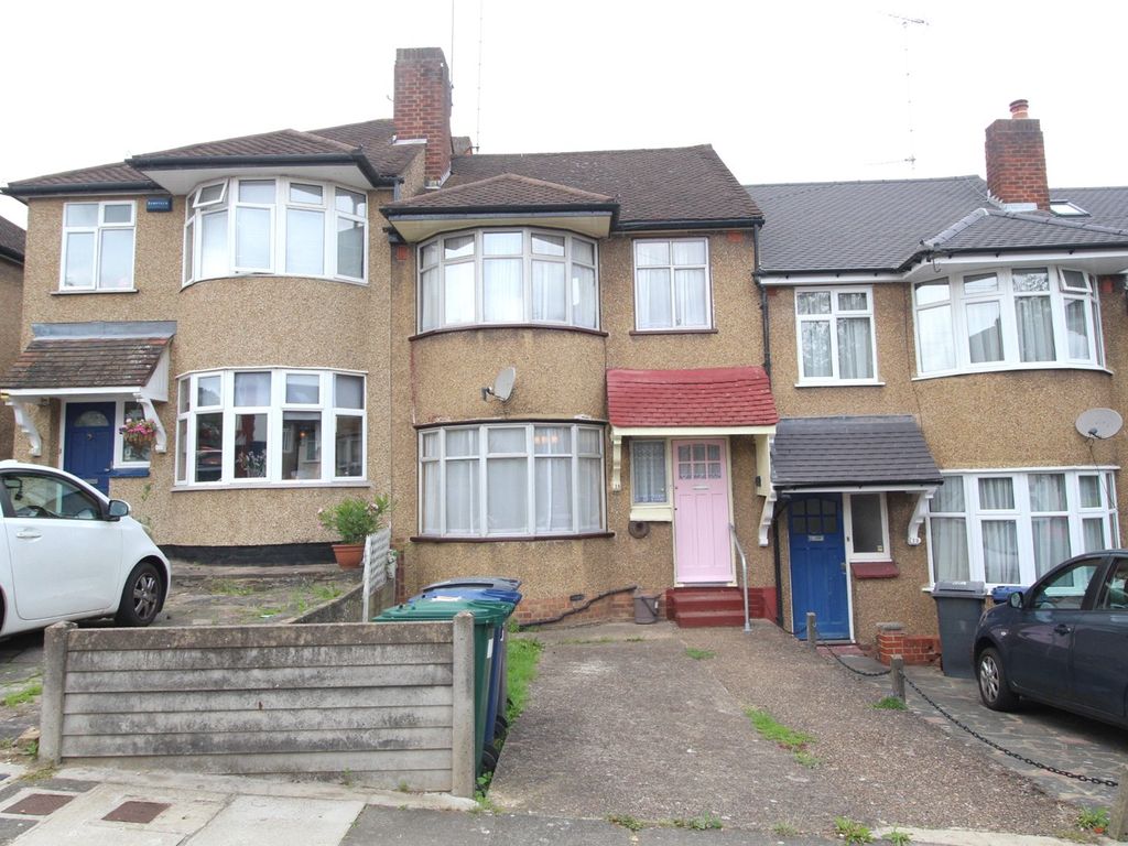 3 bed terraced house for sale in Chetwynd Avenue, East