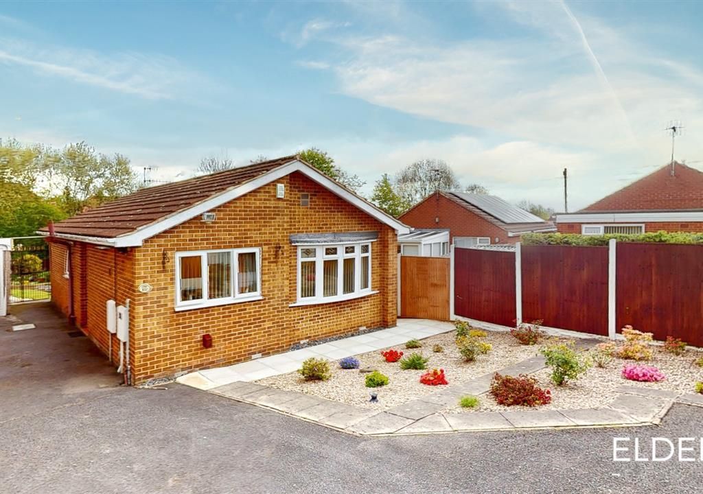 2 bed bungalow for sale in Rossendale, Ilkeston DE7 Zoopla