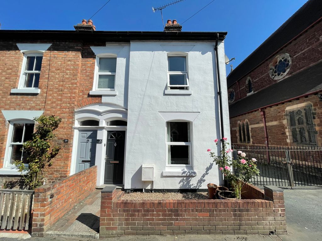 3 bed end terrace house for sale in North Street, Castlefields