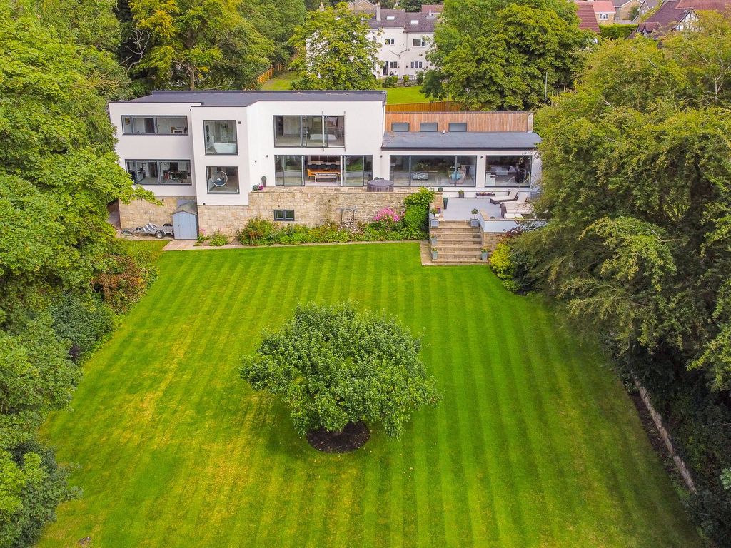 6 bed detached house for sale in Fulwith Road, Harrogate HG2, £