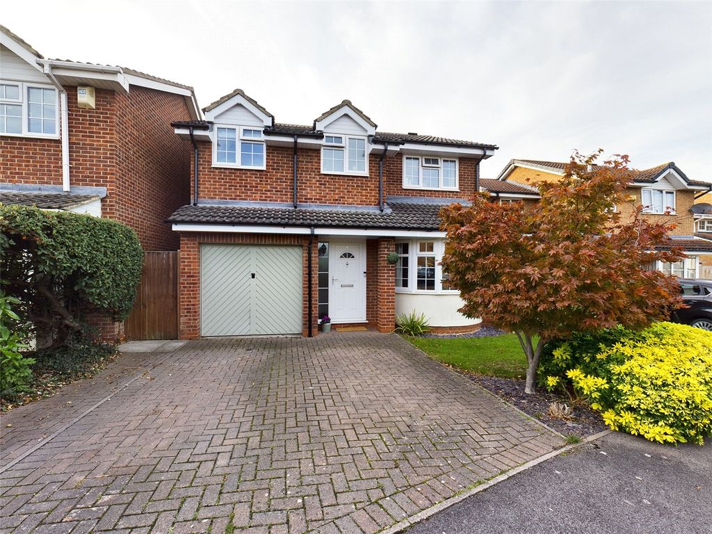 4 bed detached house for sale in Broad Leys Road, Barnwood, Gloucester