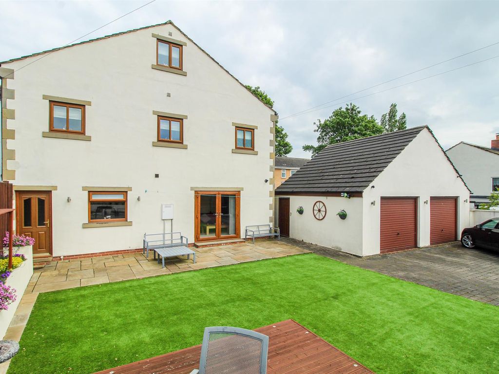 3 bed linkdetached house for sale in Town Street, Earlsheaton, Dewsbury WF12 Zoopla