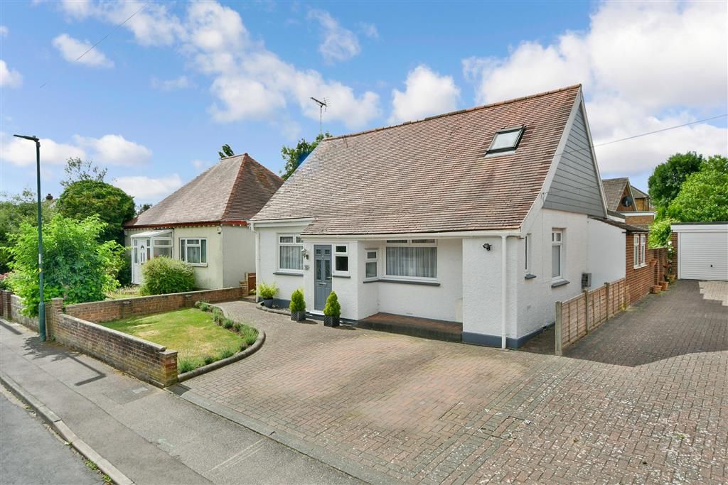 3 bed property for sale in Herbert Road, Rainham, Gillingham, Kent ME8 Zoopla