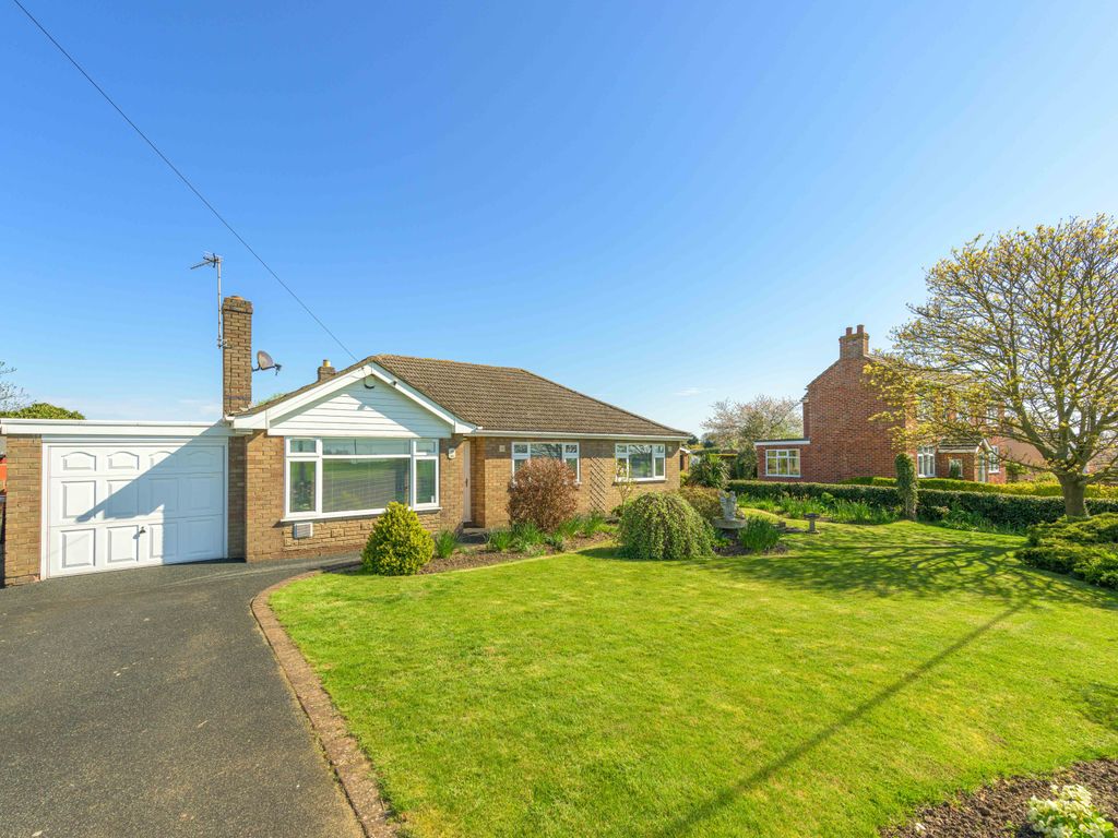 3 bed bungalow for sale in New York Road, Dogdyke LN4, £240,000 Zoopla