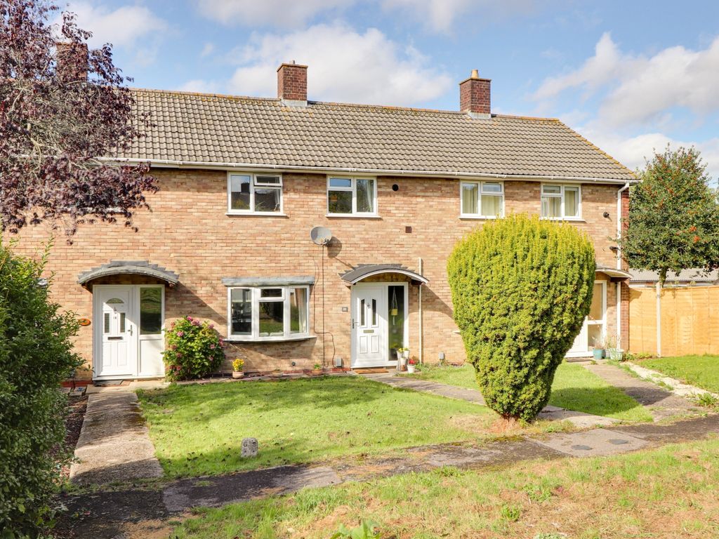 2 bed terraced house for sale in Woburn Gardens, Basingstoke, Hampshire