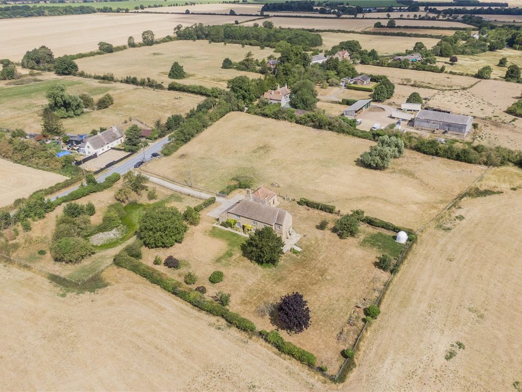 4 bed detached house for sale in Millow, Dunton, Biggleswade