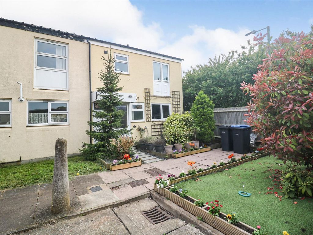 3 bed end terrace house for sale in Milwards, Harlow CM19 Zoopla