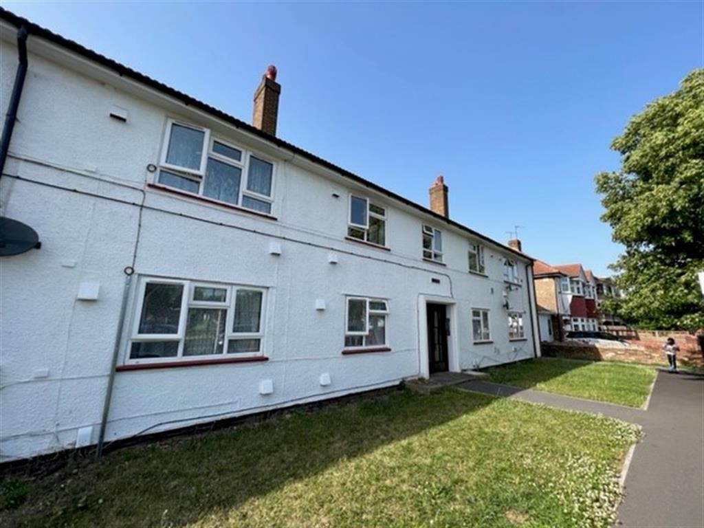 Staines Road, Hounslow TW4  