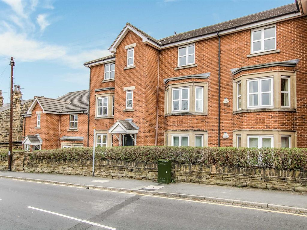 2 bed flat to rent in Sheridan House, Street Lane Gildersome, Leeds