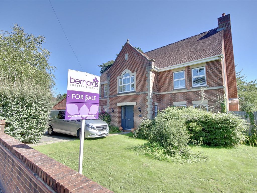 5 bed detached house for sale in Highlands Road, Fareham PO16, £950,000