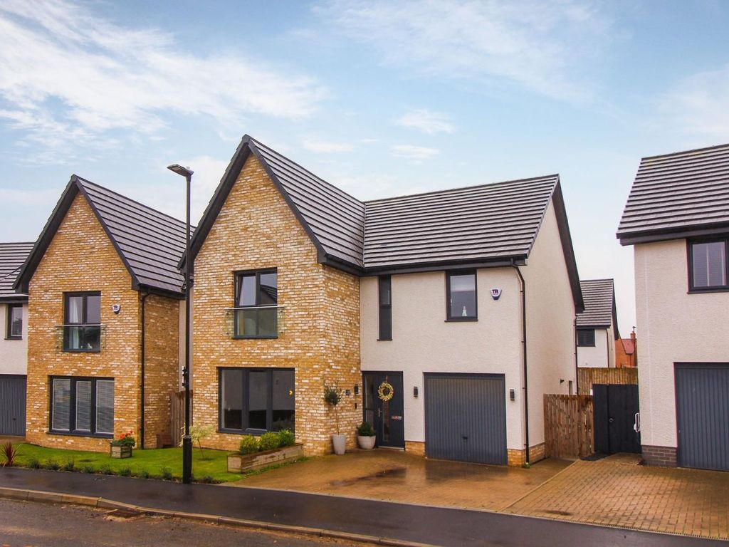 4 bed detached house for sale in Bluebell Wynd, Backworth, Newcastle