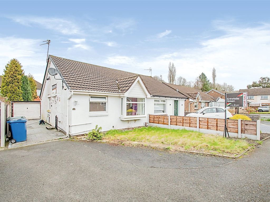 2 bed bungalow for sale in Westmorland Close, Bury, Greater Manchester