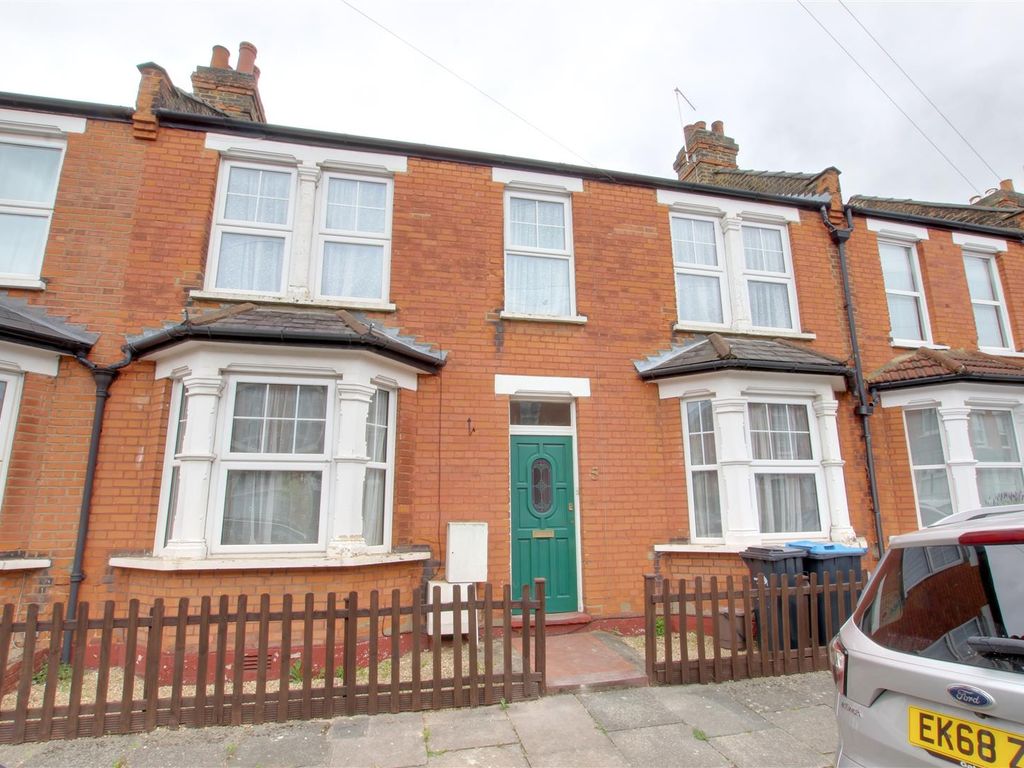 2 bed property to rent in Cedars Road, London N21 Zoopla