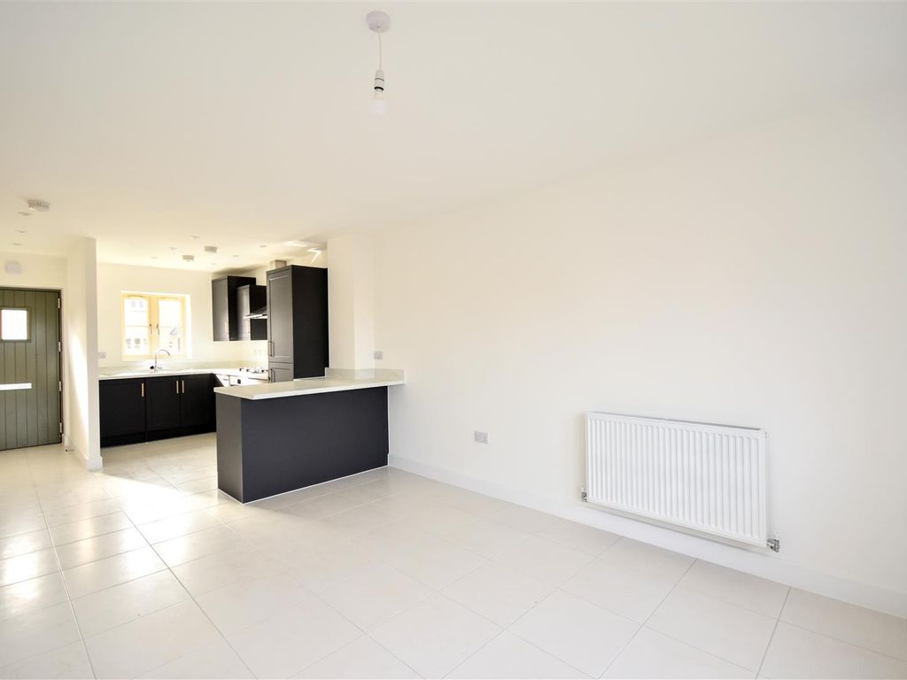 Seddon Gardens, Leighton Buzzard LU7  