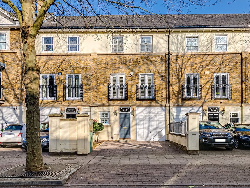 Wyatt Drive, Barnes, London SW13  