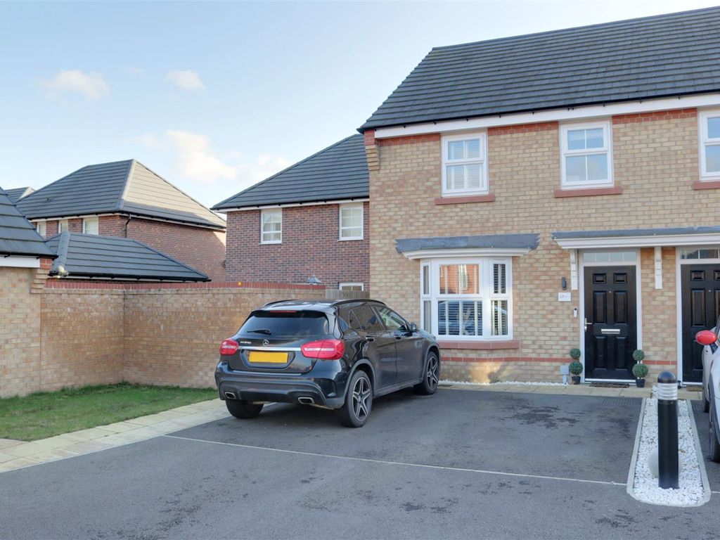 3 bed semidetached house for sale in Duncan Road, Alsager, Alsager ST7