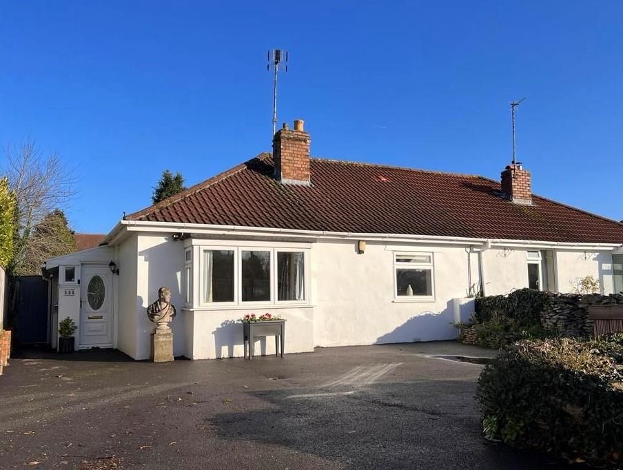 2 bed bungalow for sale in Bath Road, Saltford, Bristol BS31, £495,000