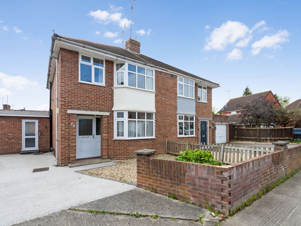 3 bed semidetached house for sale in Richmond Road, Yeovil BA20, £220,000 Zoopla