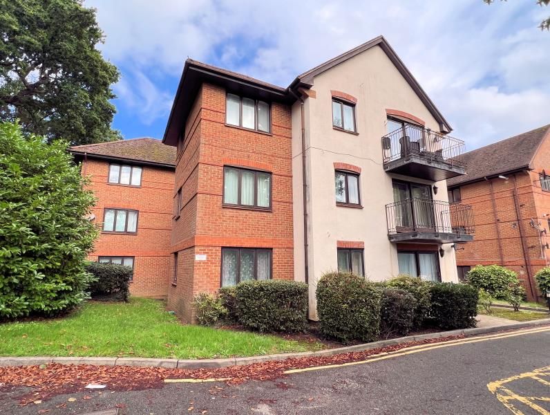 2 bed flat for sale in Uxbridge Road, Stanmore HA7 Zoopla