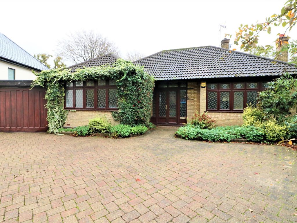 2 bed bungalow for sale in Bracken Drive, Chigwell, Essex IG7 Zoopla