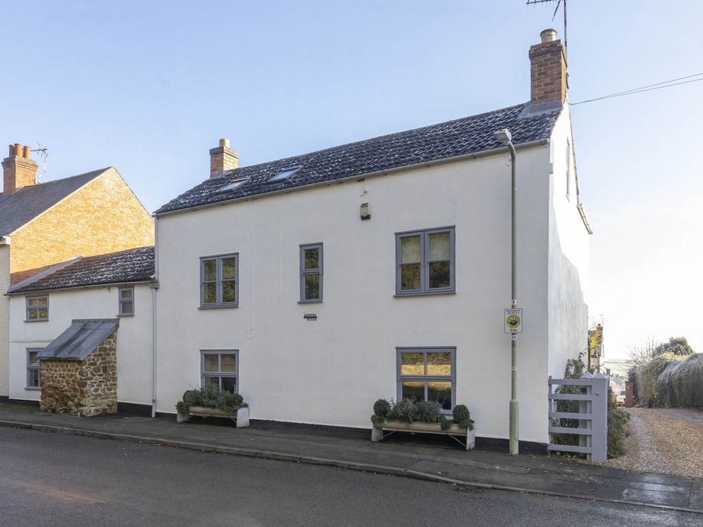 4 bed cottage to rent in Main Street, Melton Mowbray LE14 Zoopla