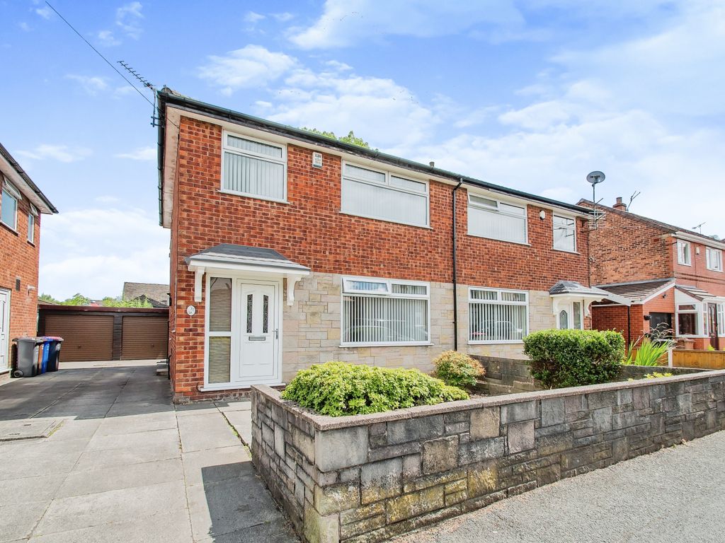 3 bed semidetached house for sale in Holly Avenue, Worsley, Manchester