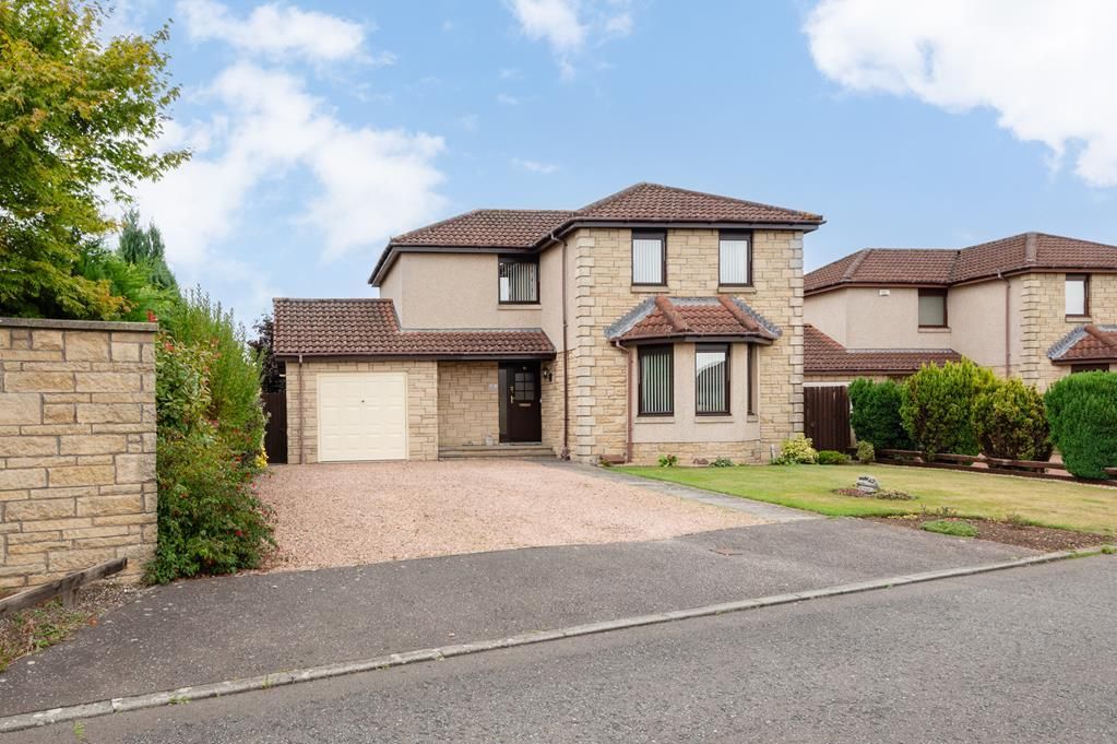 3 bed detached house for sale in Lundin View, Leven KY8, £310,000 Zoopla