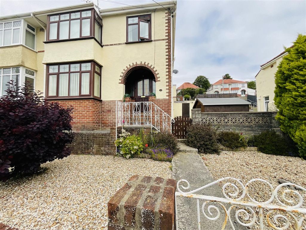 3 bed semidetached house for sale in Hillside, Llanelli SA15, £210,000