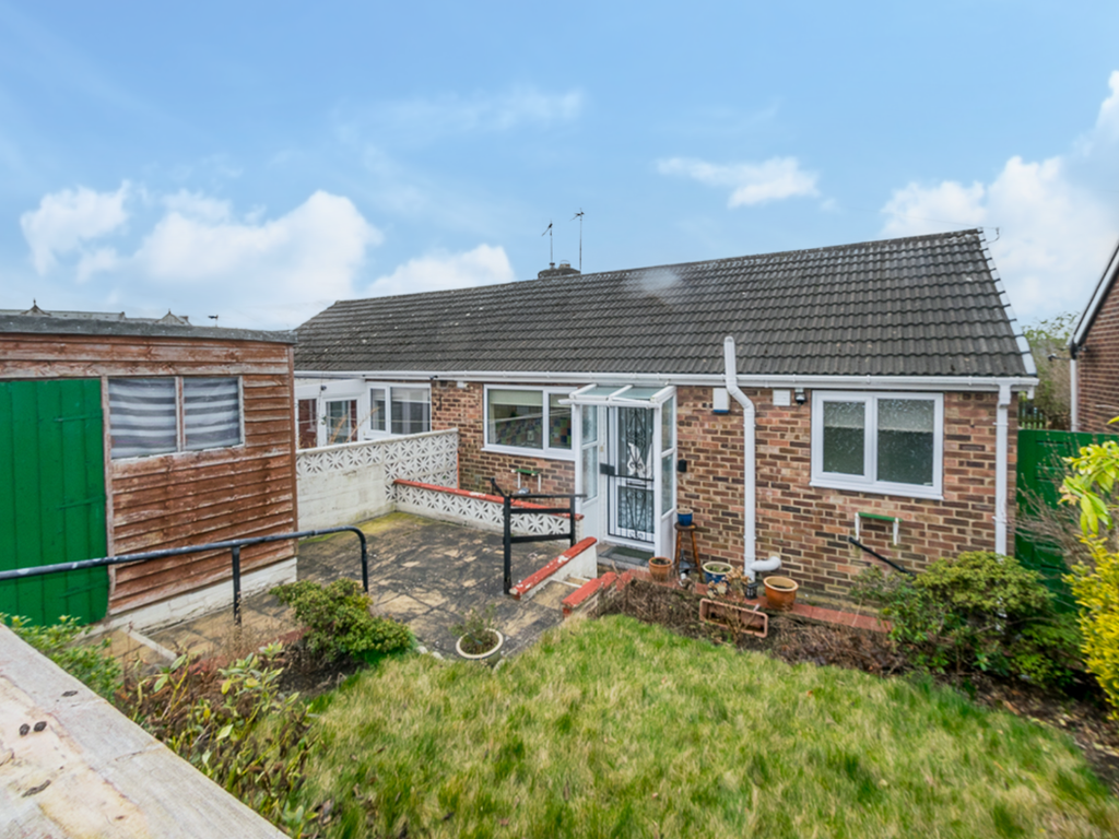 1 bed bungalow for sale in Goose Hill, Heckmondwike WF16 Zoopla