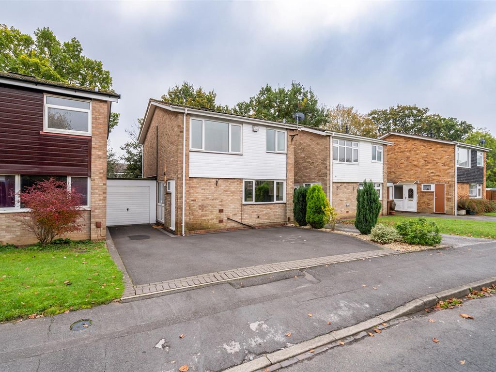 3 bed detached house for sale in Ravenswood Drive South, Solihull B91