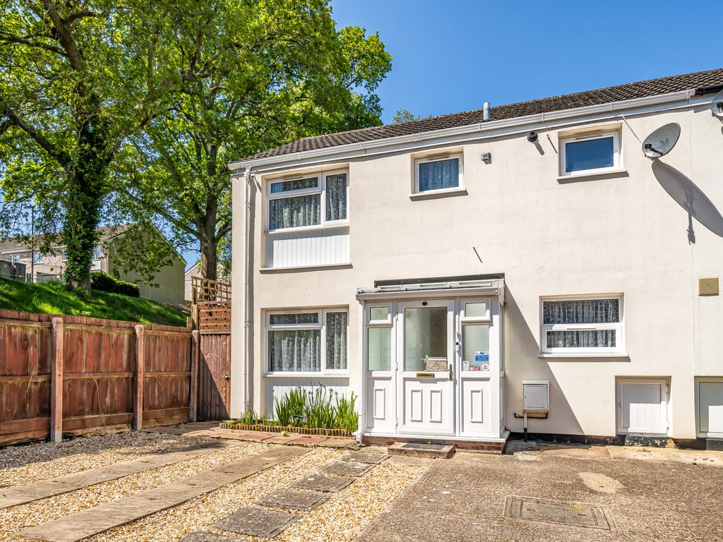 3 bed end terrace house for sale in Matheson Road, Lordshill