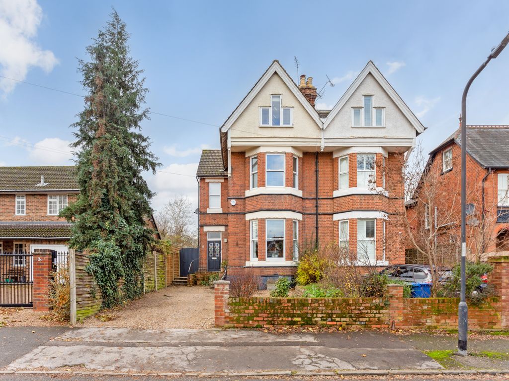 5 bed semidetached house for sale in College Avenue, Maidenhead SL6, £