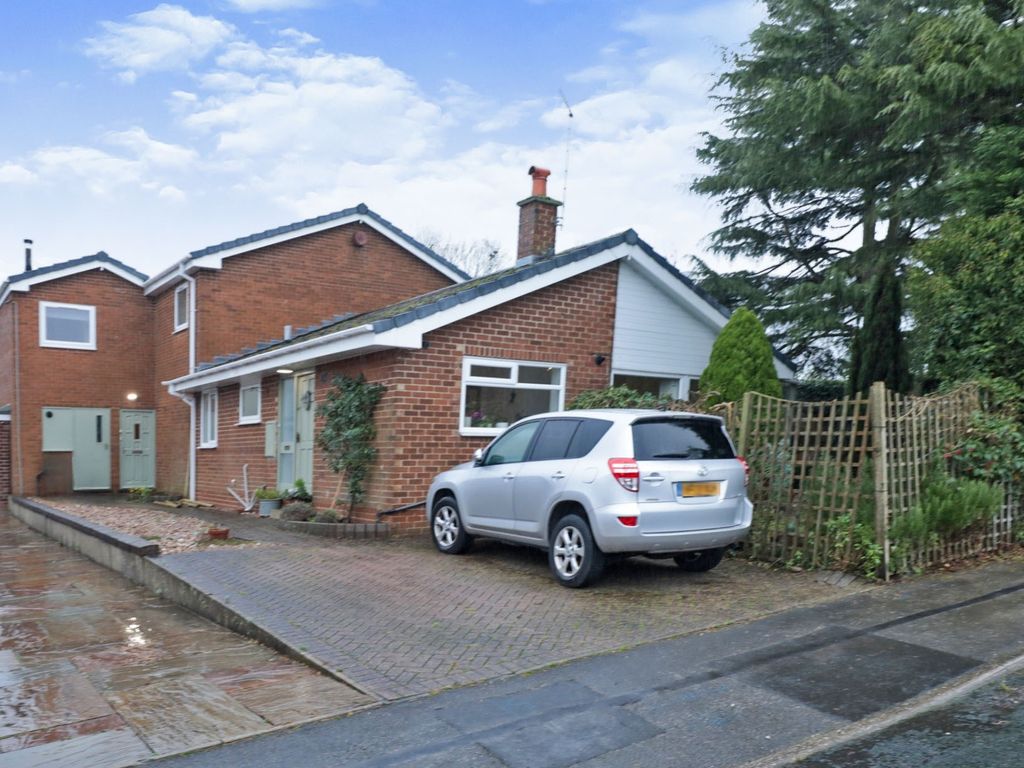 4 bed detached bungalow for sale in Eastfield Crescent, Laughton