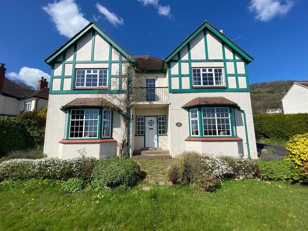 4 bed detached house for sale in King Edwards Road, Malvern WR14 Zoopla
