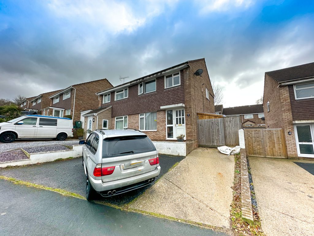 3 bed semidetached house for sale in Longfield Avenue, Kingsteignton