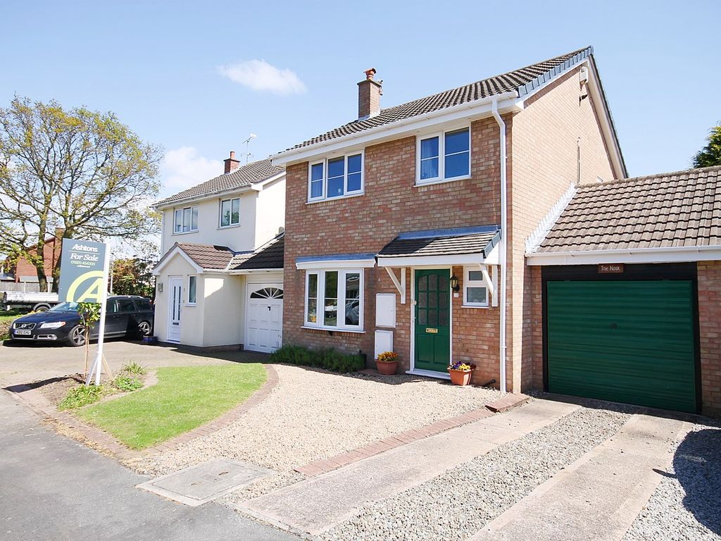 3 bed linkdetached house for sale in Ventnor Close, Great Sankey