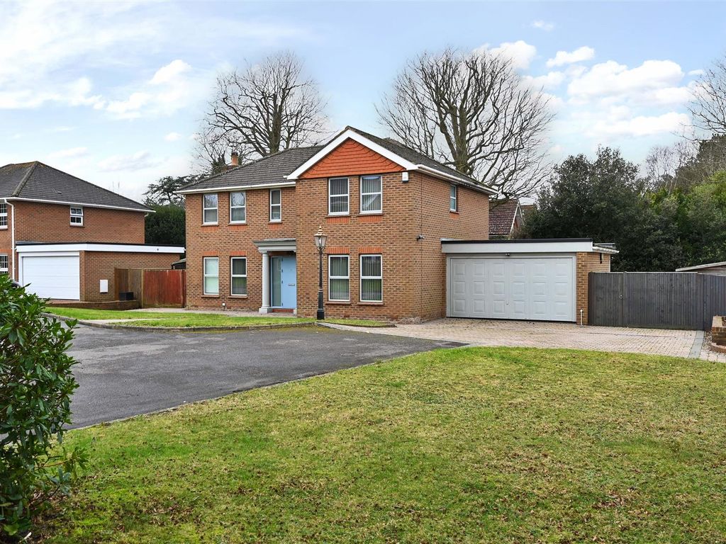 4 bed detached house for sale in Summer Hill, St. LeonardsOnSea TN38, £650,000 Zoopla