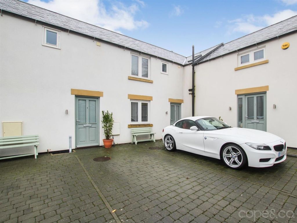 2 bed terraced house to rent in Lime Tree Close, Tibshelf, Alfreton
