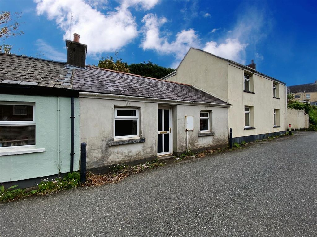 1 bed cottage for sale in Lower Lamphey Road, Pembroke SA71, £110,000