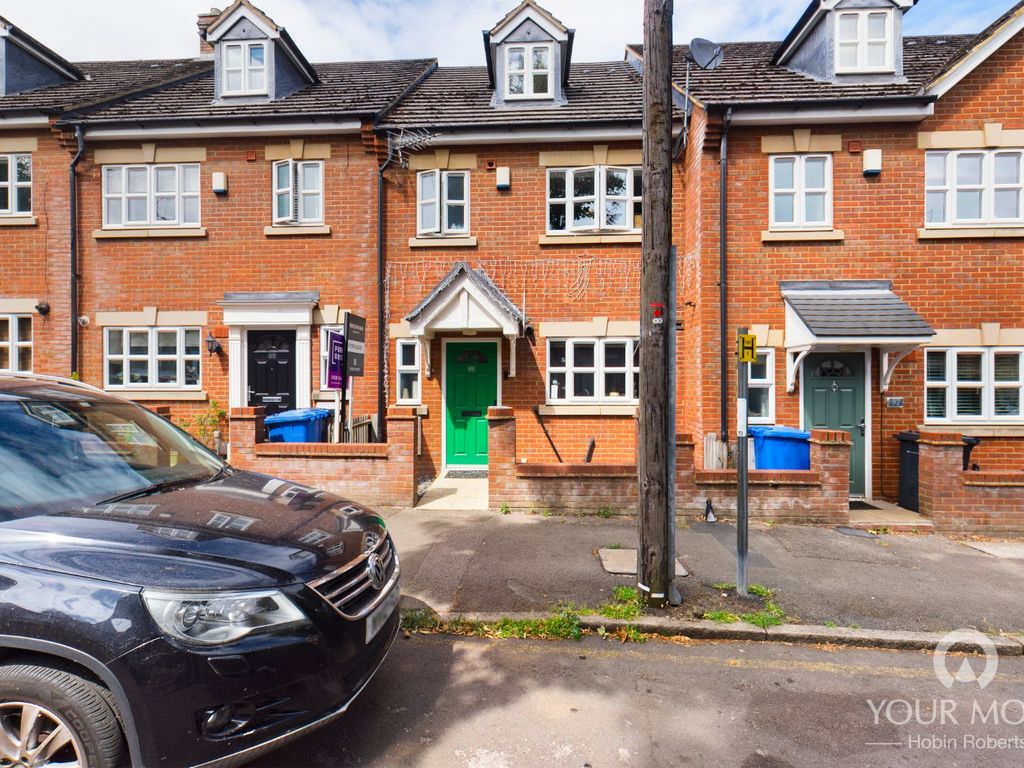 St. Peters Avenue, Kettering, Northamptonshire NN16  